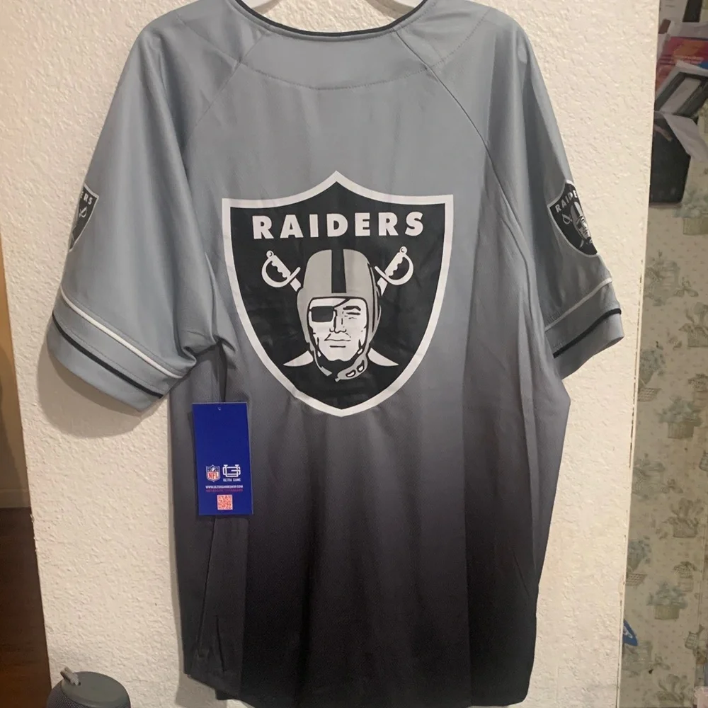NFL Raiders Gray and Black Gradient Jersey - Picture 3 of 10